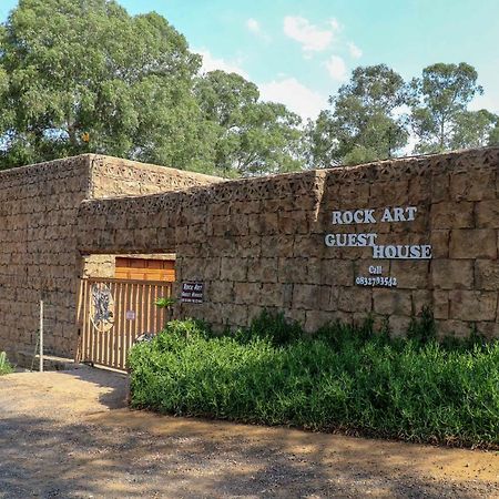 Rock Art Guesthouse Witbank Ngoại thất bức ảnh