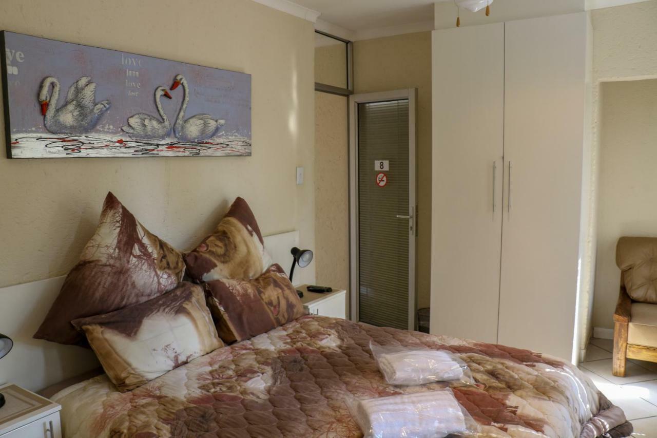 Rock Art Guesthouse Witbank Ngoại thất bức ảnh